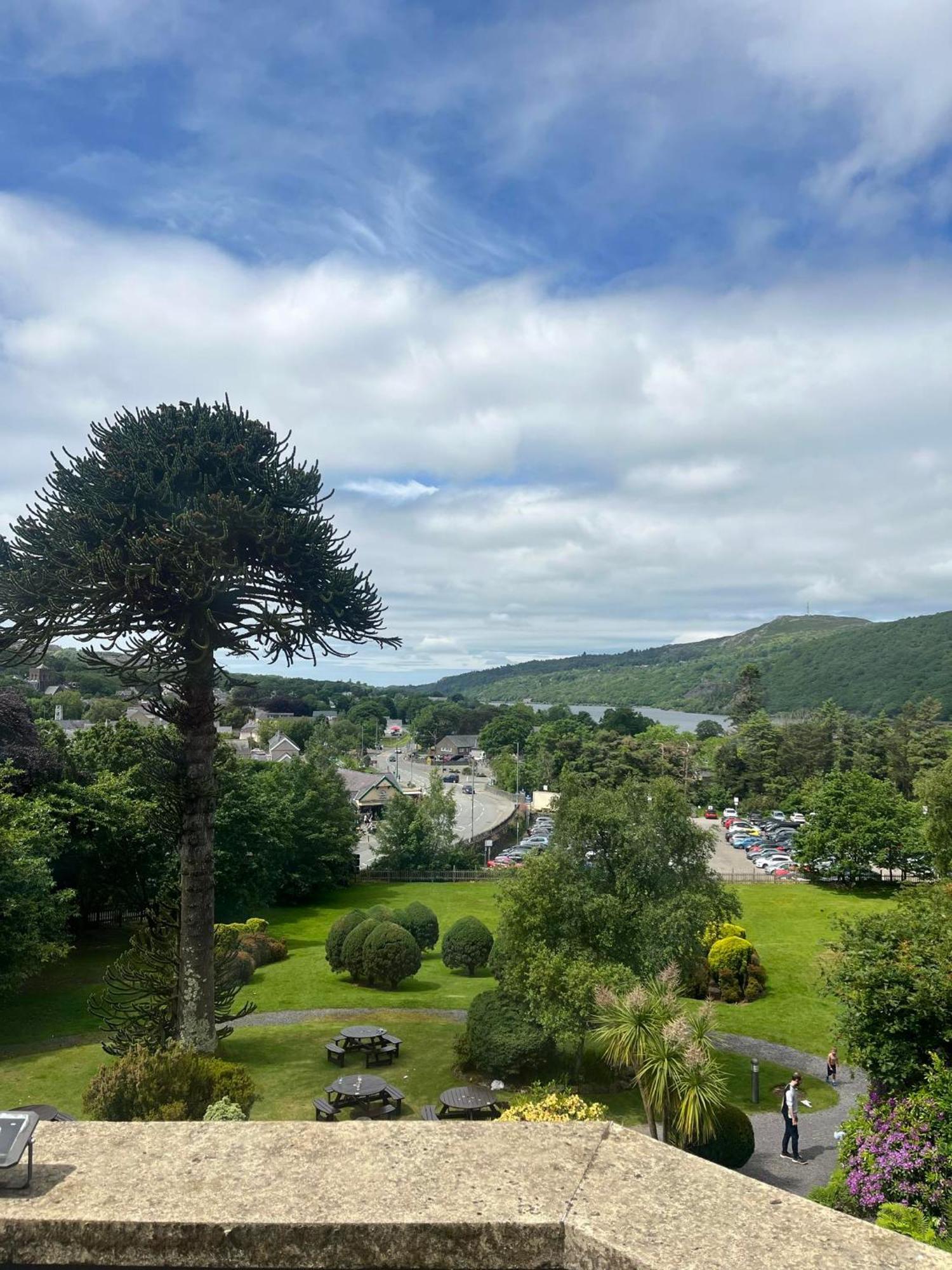 Royal Victoria Hotel Snowdonia Llanberis Exterior photo